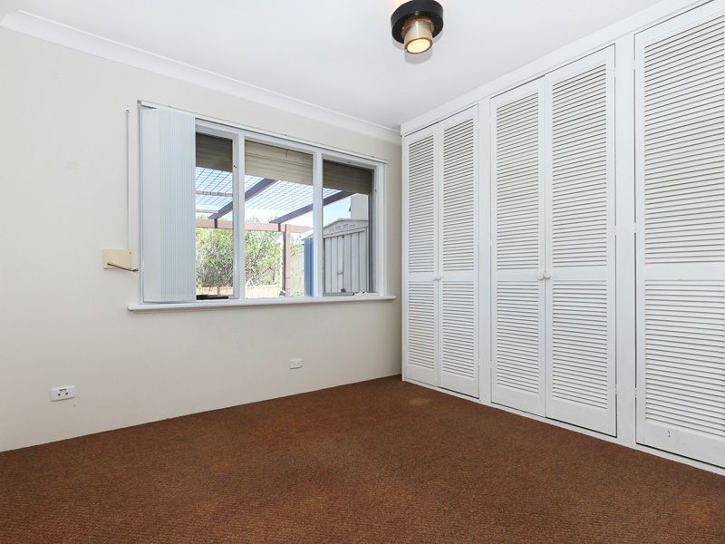 11 Compass Circle, Yanchep WA 6035