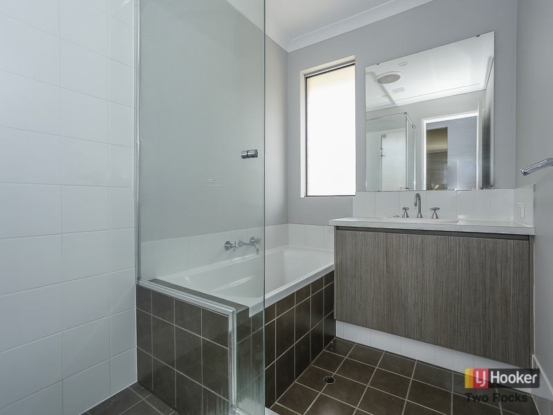 23 Sugarbush Way, Yanchep WA 6035