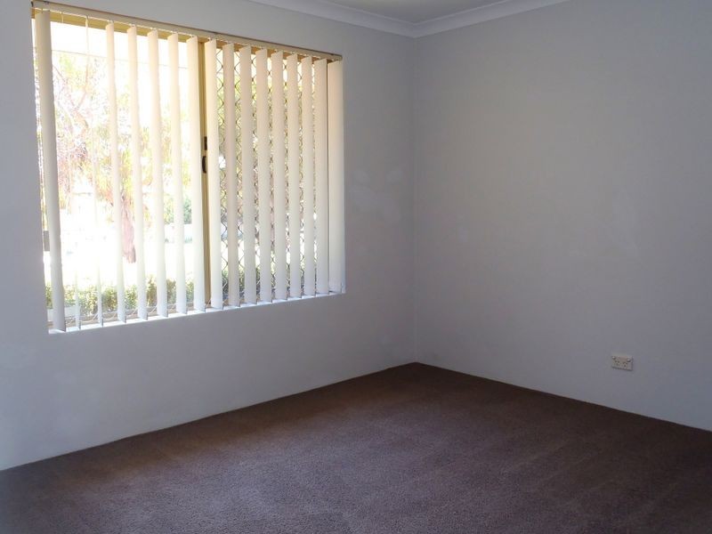 55 Whitfield Drive, Two Rocks WA 6037