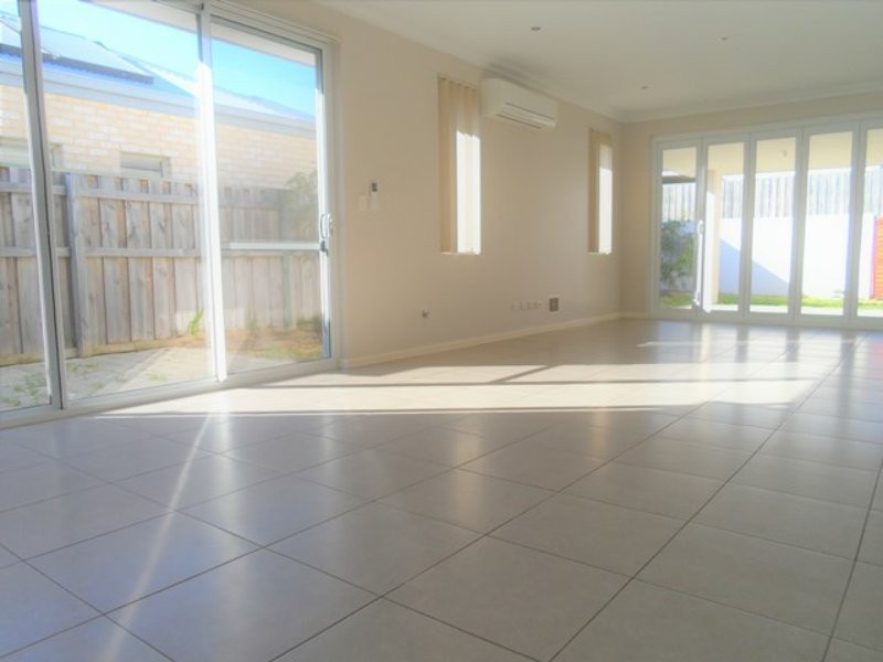 48 Lindsay Beach Boulevard, Yanchep WA 6035