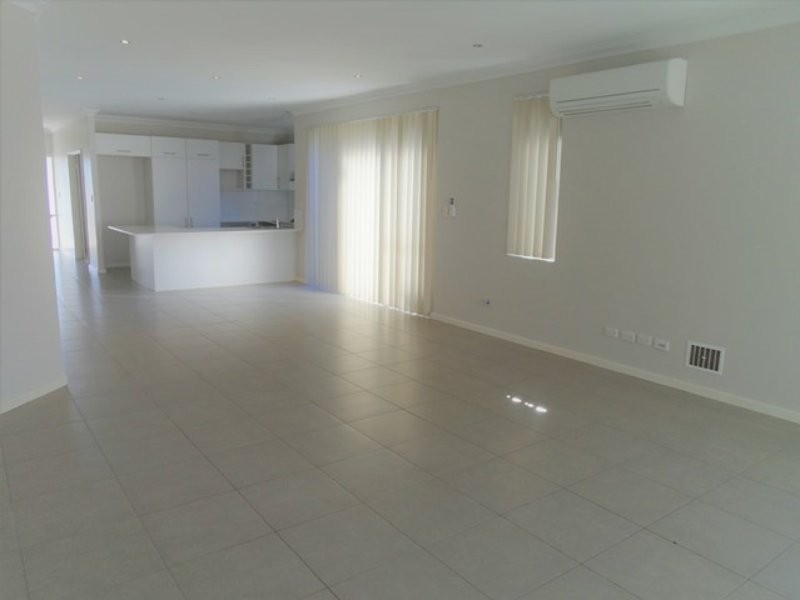 48 Lindsay Beach Boulevard, Yanchep WA 6035