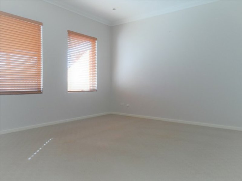 48 Lindsay Beach Boulevard, Yanchep WA 6035