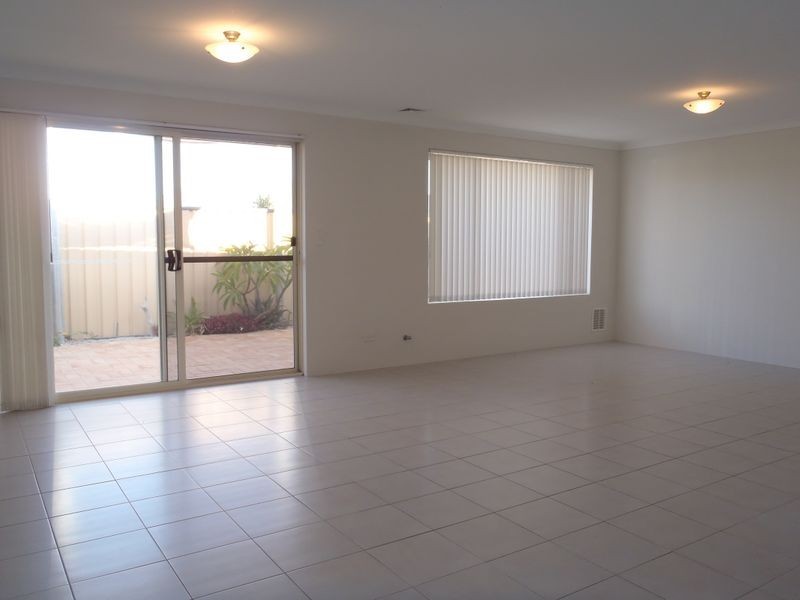 38 Blackwood Meander, Yanchep WA 6035