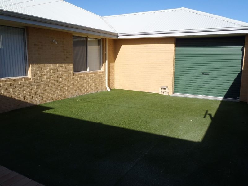 38 Blackwood Meander, Yanchep WA 6035