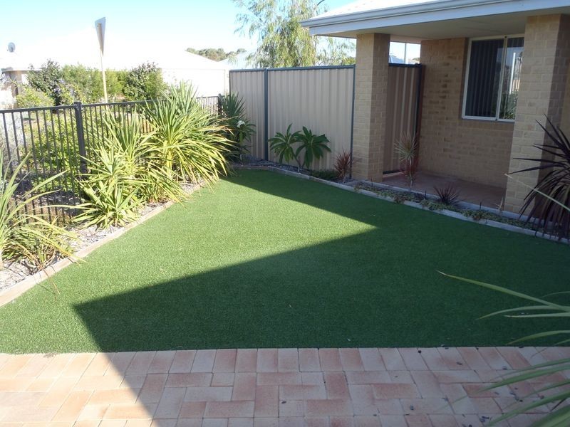 38 Blackwood Meander, Yanchep WA 6035