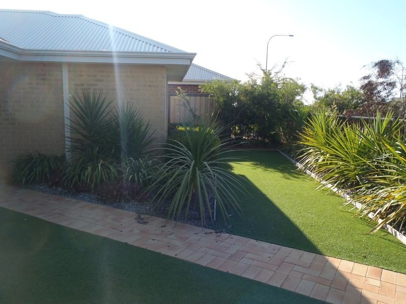 38 Blackwood Meander, Yanchep WA 6035