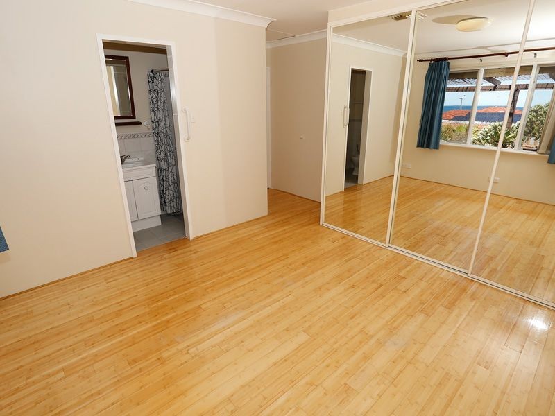 11 Compass Circle, Yanchep WA 6035