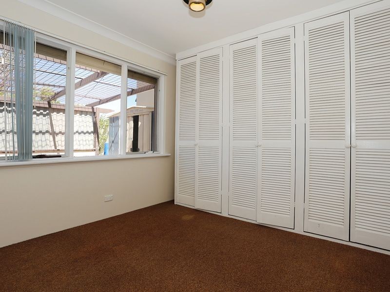 11 Compass Circle, Yanchep WA 6035