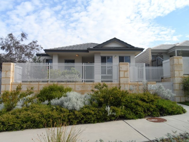 11 Seagrass Street, Yanchep WA 6035