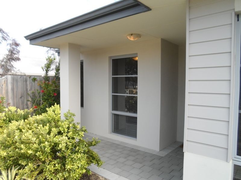 11 Seagrass Street, Yanchep WA 6035