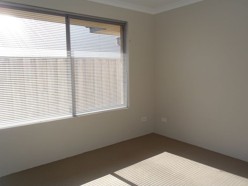 11 Seagrass Street, Yanchep WA 6035