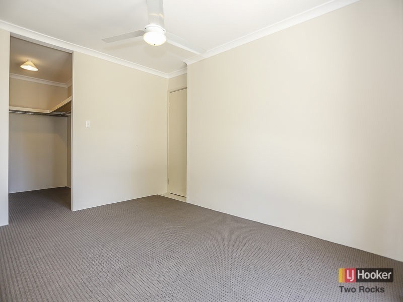 16 Hartland Place, Yanchep WA 6035