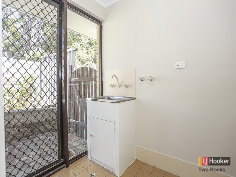 16 Hartland Place, Yanchep WA 6035