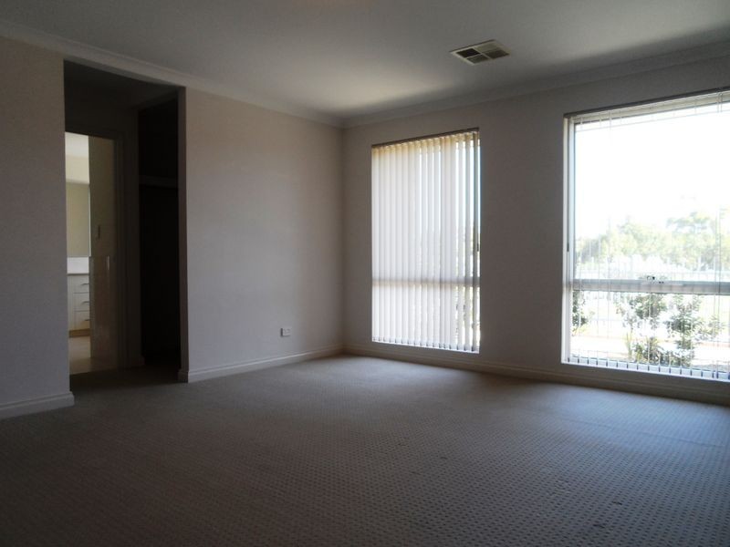 23 Mullins Way, Yanchep WA 6035