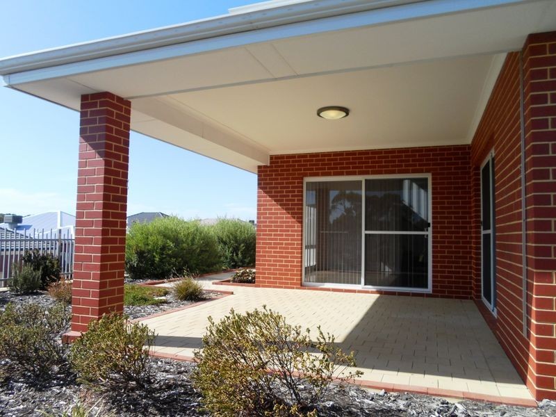 23 Mullins Way, Yanchep WA 6035