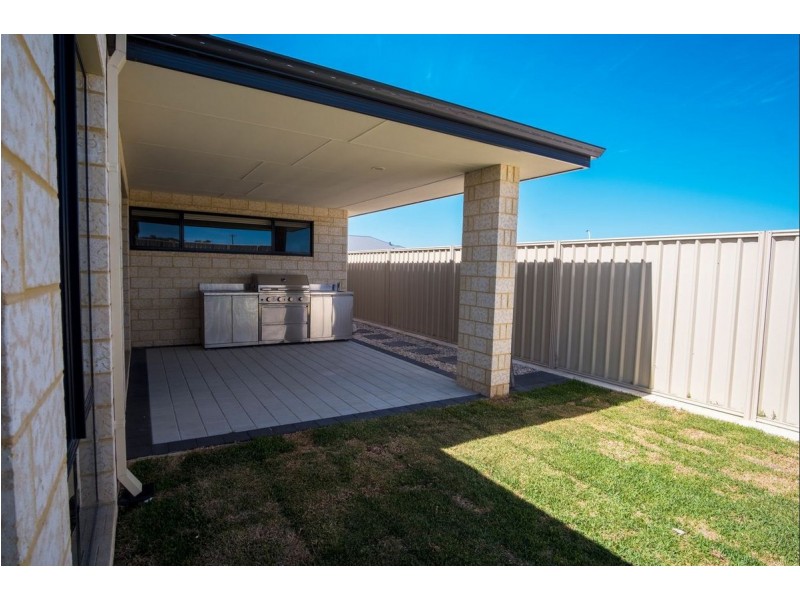 5 Match View, Two Rocks WA 6037