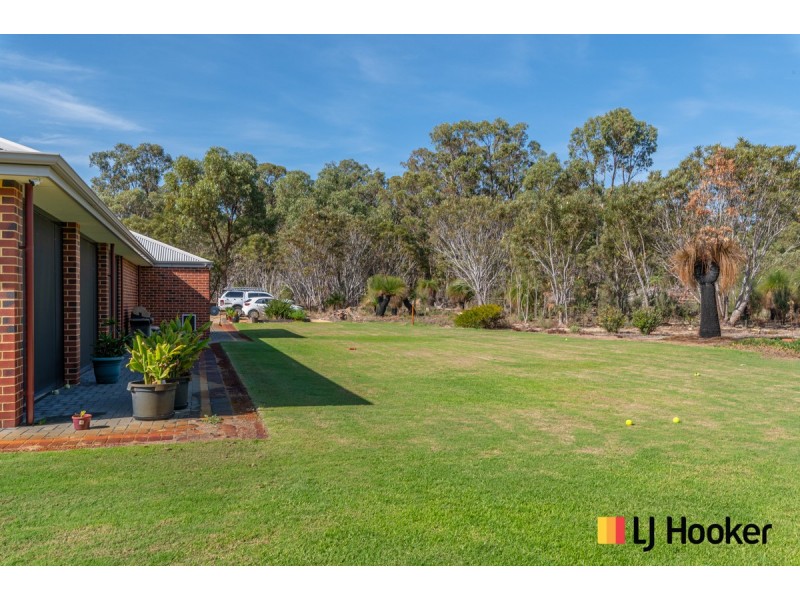 71 Bushwood Follow, Two Rocks WA 6037