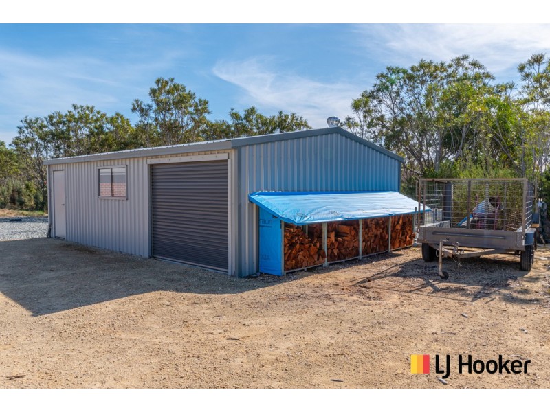 71 Bushwood Follow, Two Rocks WA 6037