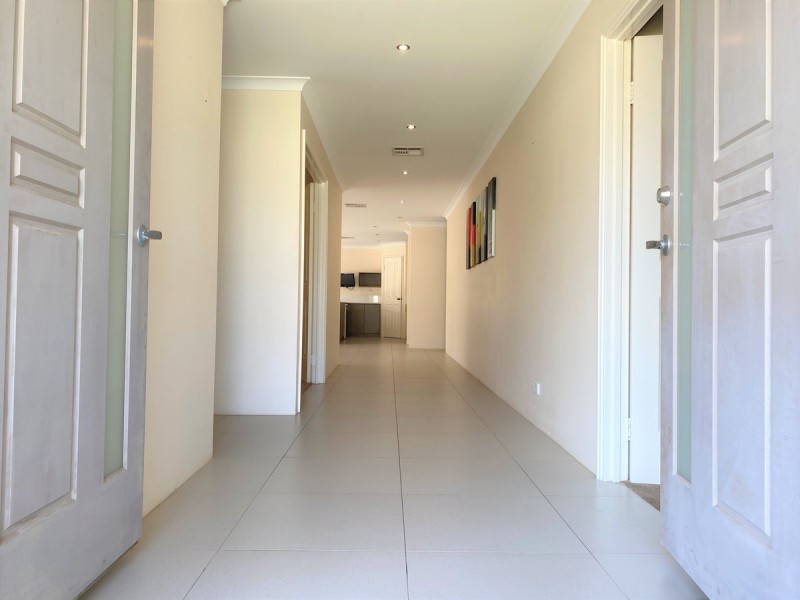 12 Bream Way, Yanchep WA 6035