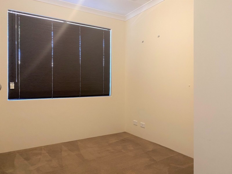 12 Bream Way, Yanchep WA 6035