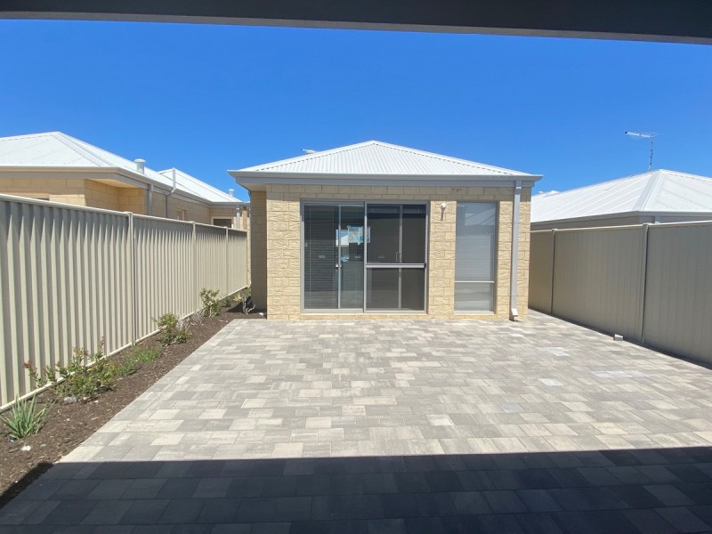 18 Barney Road, Alkimos WA 6038