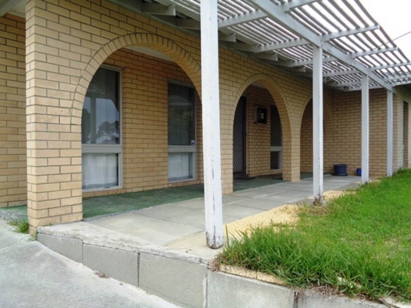 11 Leichhardt Drive, Two Rocks WA 6037