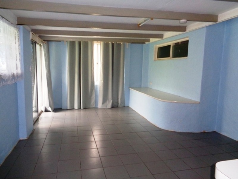 11 Leichhardt Drive, Two Rocks WA 6037