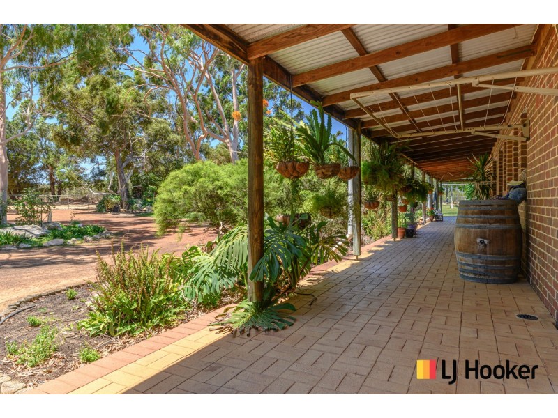 55 St Andrews Court, Woodridge WA 6041