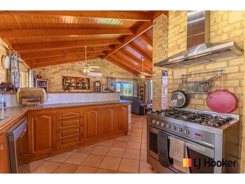 55 St Andrews Court, Woodridge WA 6041