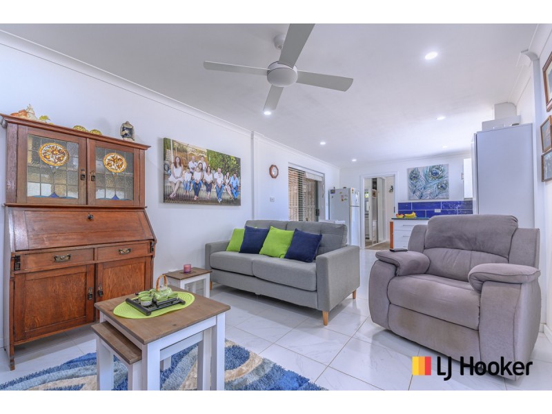 55 St Andrews Court, Woodridge WA 6041