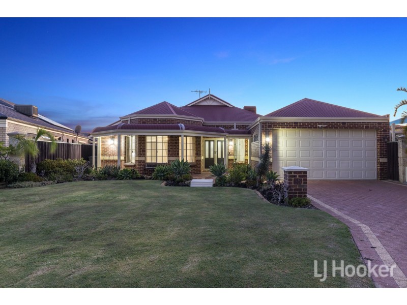 15 Berrington Pass, Quinns Rocks WA 6030