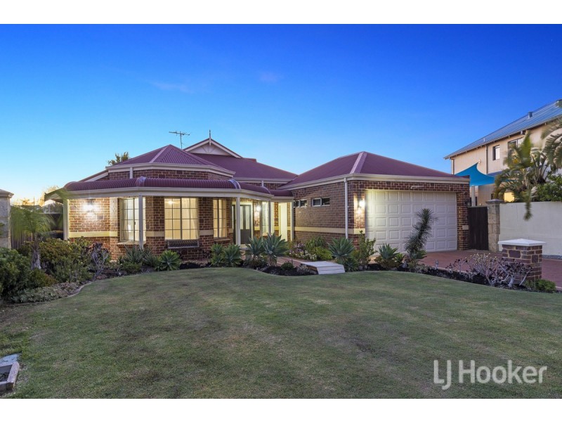 15 Berrington Pass, Quinns Rocks WA 6030