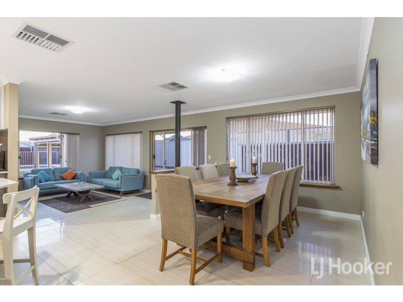 15 Berrington Pass, Quinns Rocks WA 6030