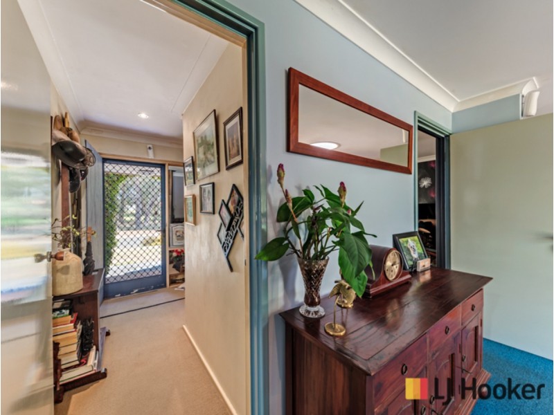 8 Sunningdale Road, Yanchep WA 6035