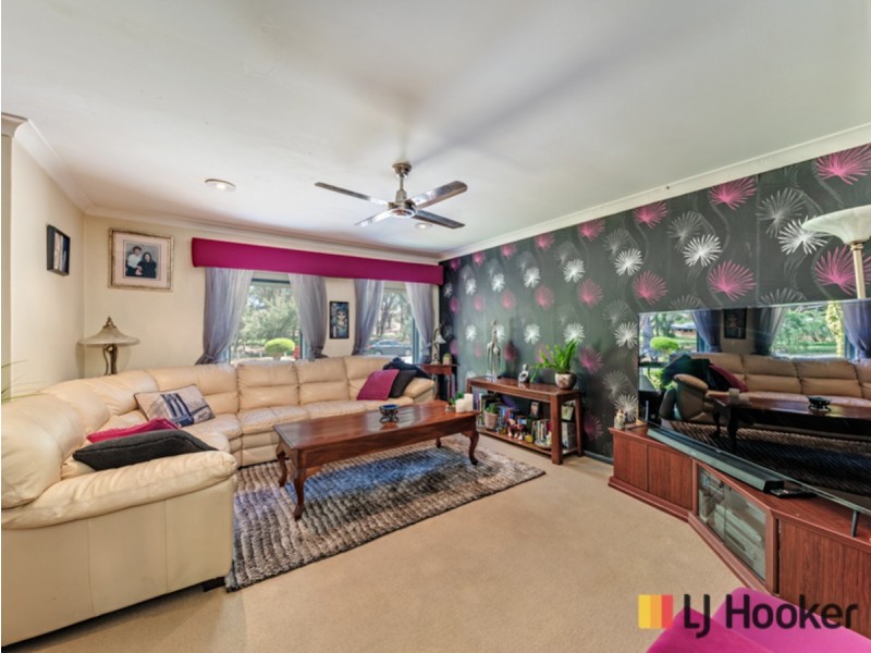 8 Sunningdale Road, Yanchep WA 6035