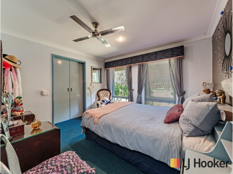 8 Sunningdale Road, Yanchep WA 6035