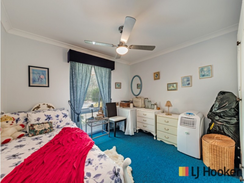 8 Sunningdale Road, Yanchep WA 6035