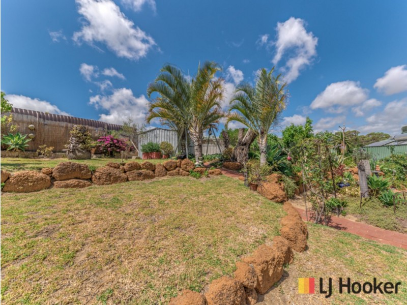 8 Sunningdale Road, Yanchep WA 6035