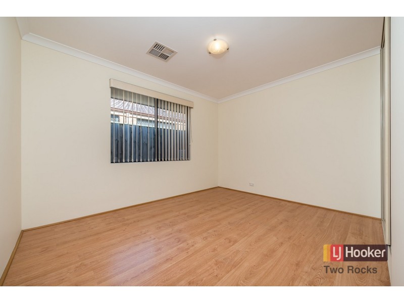 10 Doddington Way, Quinns Rocks WA 6030