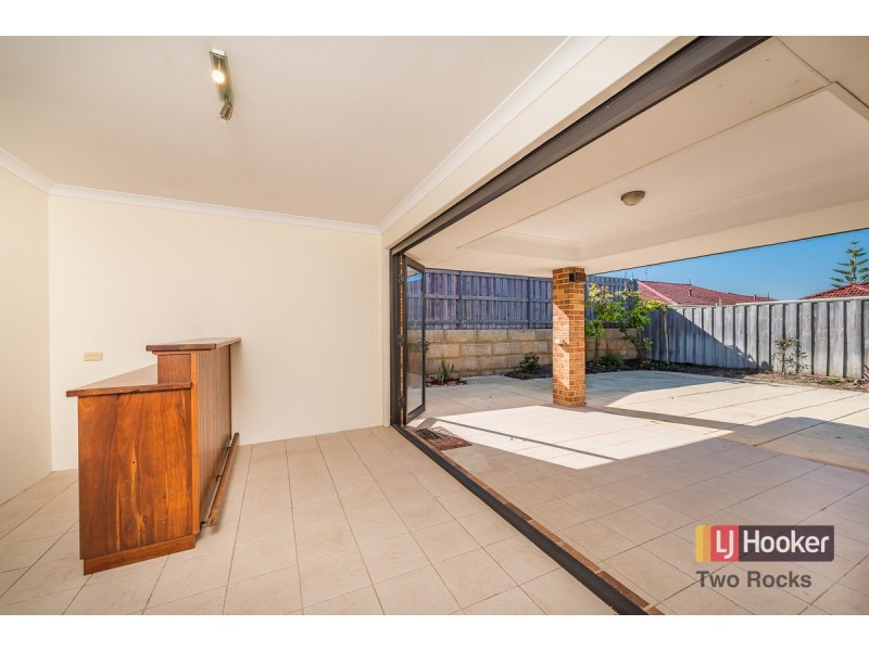 10 Doddington Way, Quinns Rocks WA 6030