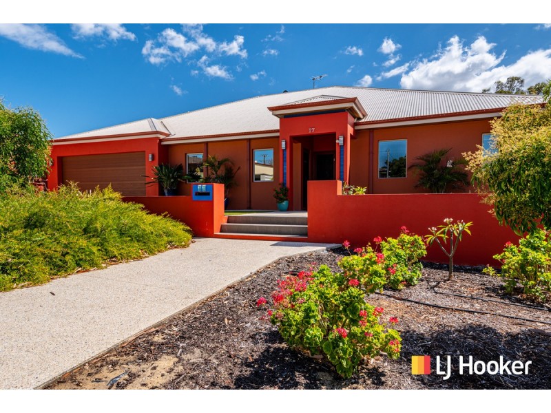 17 Russley Grove, Yanchep WA 6035