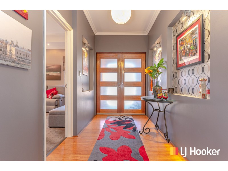 17 Russley Grove, Yanchep WA 6035