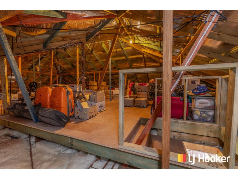 17 Russley Grove, Yanchep WA 6035