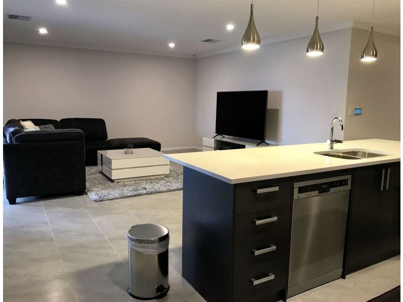 9 Lookout Drive, Yanchep WA 6035