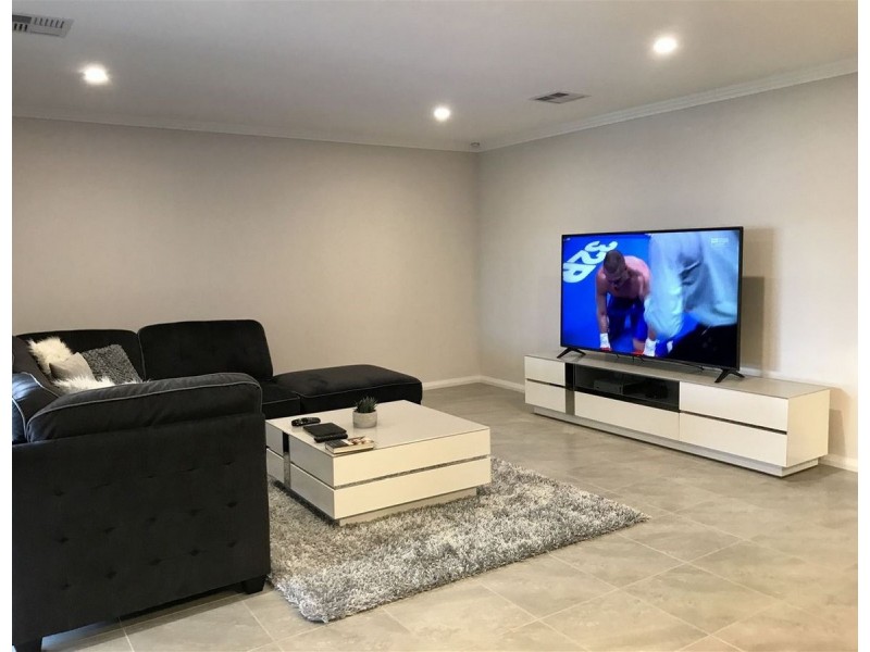 9 Lookout Drive, Yanchep WA 6035