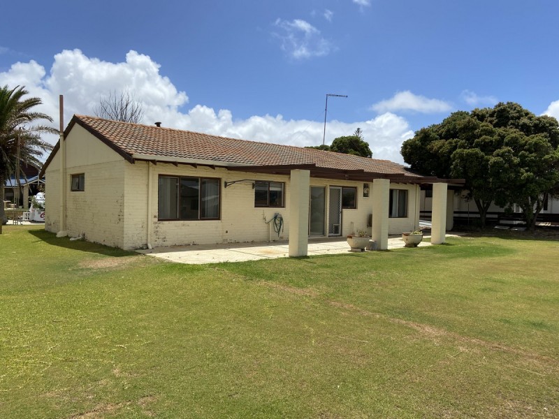 30 Compass Circle, Yanchep WA 6035