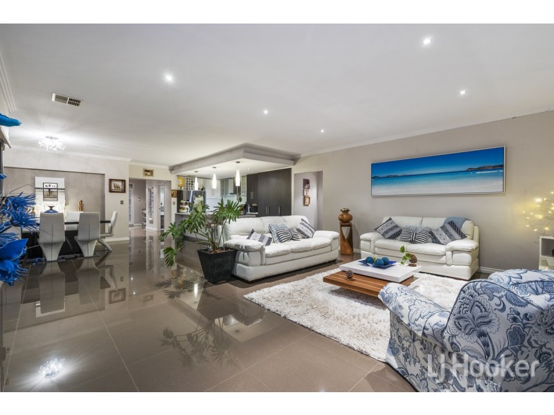 15 Flax Road, Yanchep WA 6035