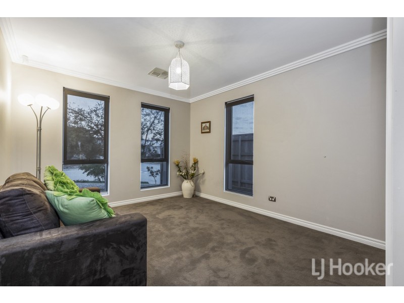 15 Flax Road, Yanchep WA 6035