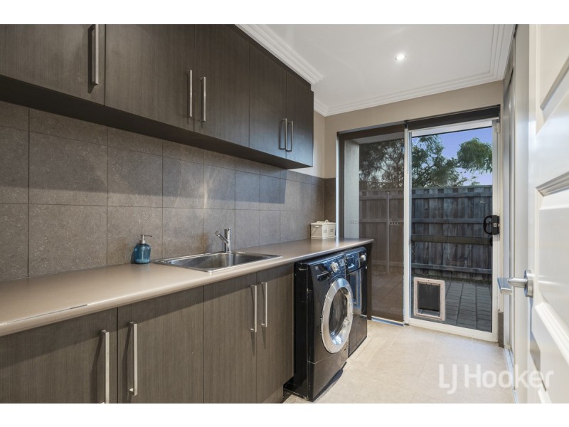 15 Flax Road, Yanchep WA 6035