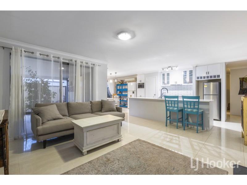 56 Harden Park Trail, Carramar WA 6031